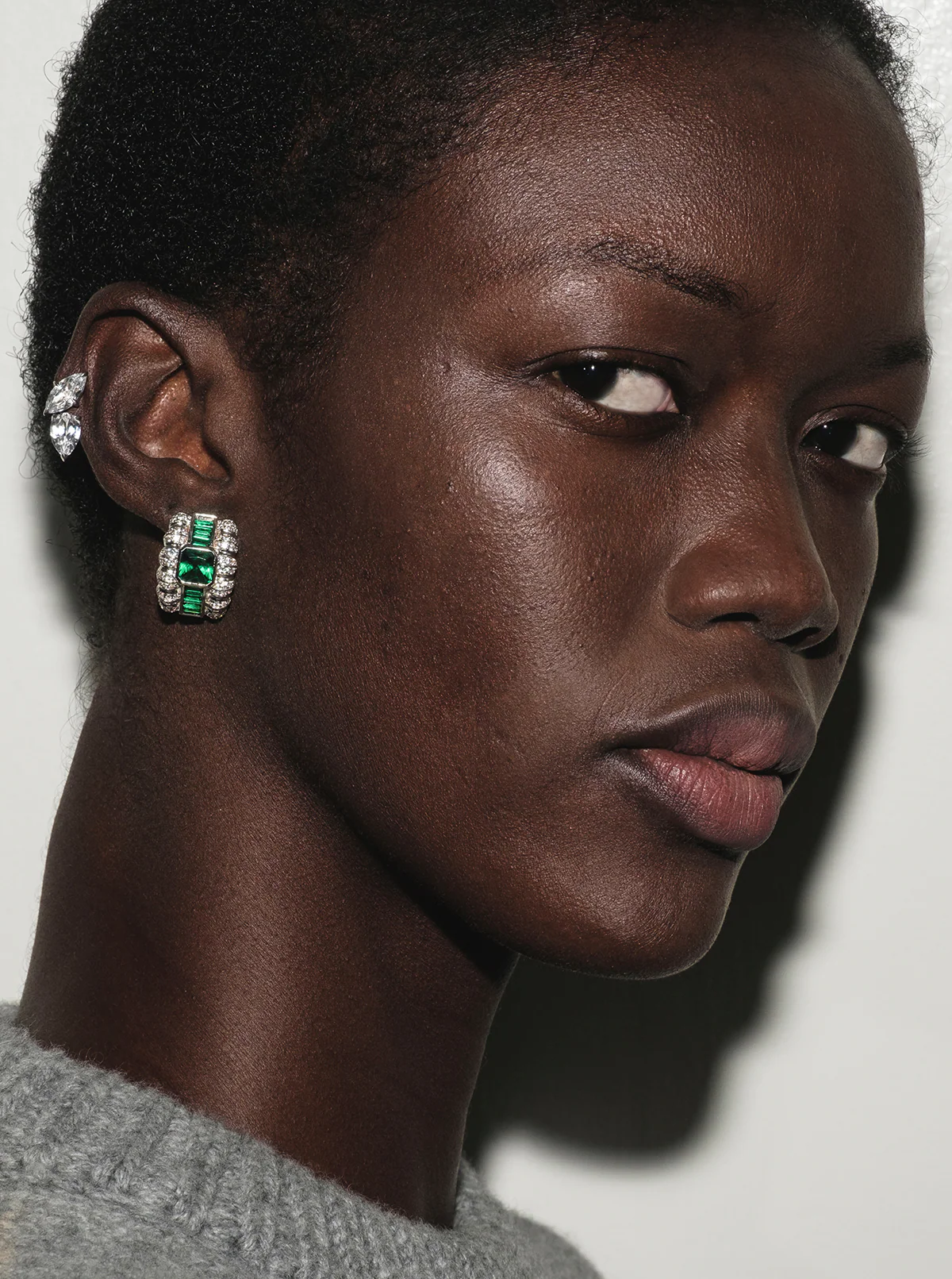 CRAWFORD EARRINGS IN NANO EMERALD, RHODIUM COATED BRASS - Image 3