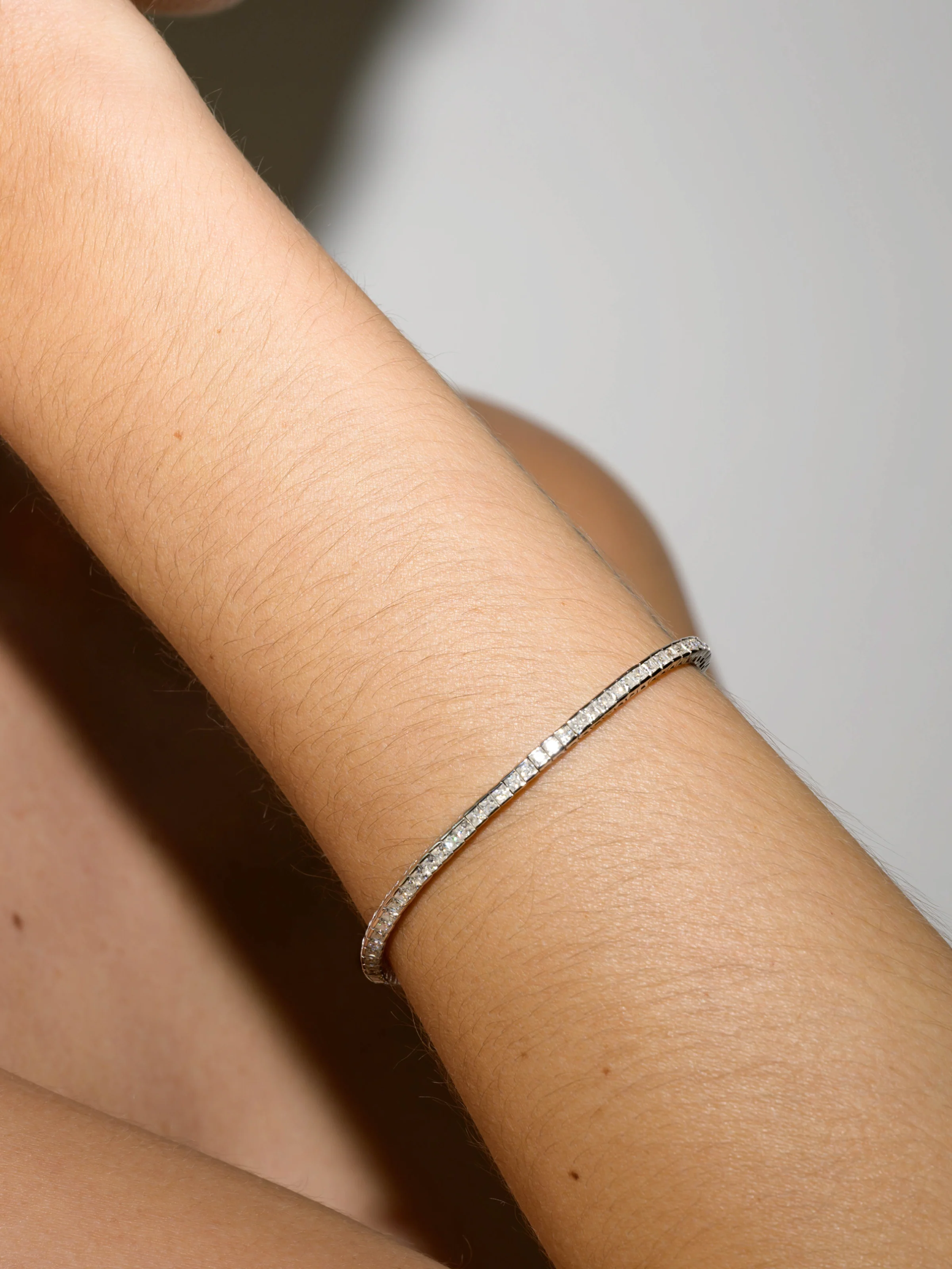 DORSEY PRINCESS-CUT RIVIÈRE BRACELET IN 2MM MOISSANITE, STERLING SILVER - Image 3
