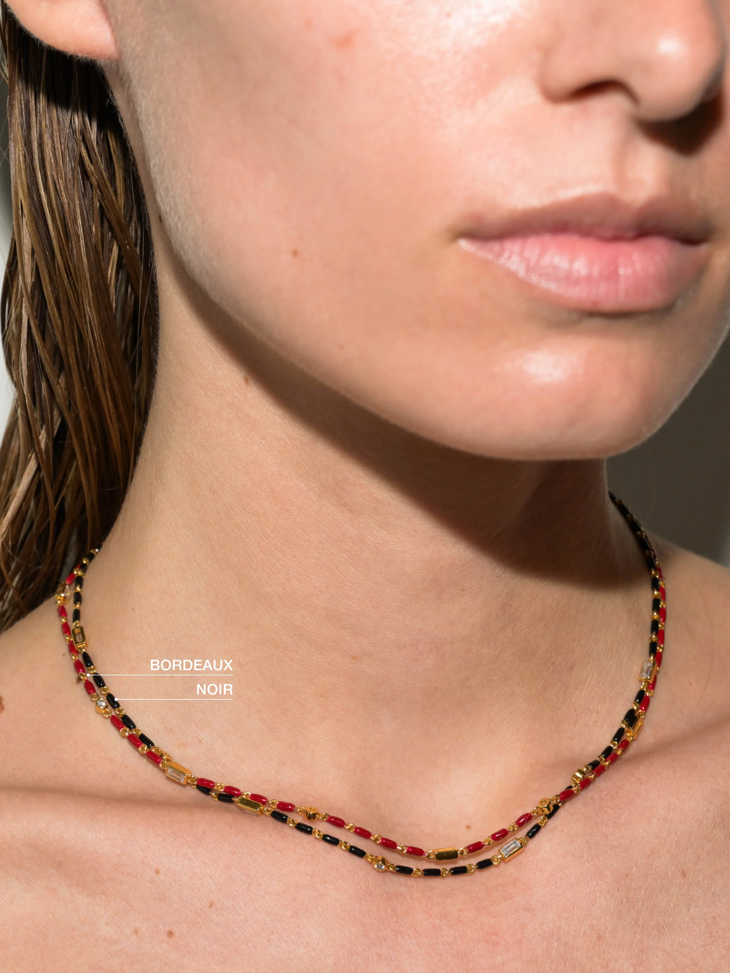 ENAMEL MOISSANITE NECKLACE IN BORDEAUX, 18K GOLD VERMEIL - Image 4