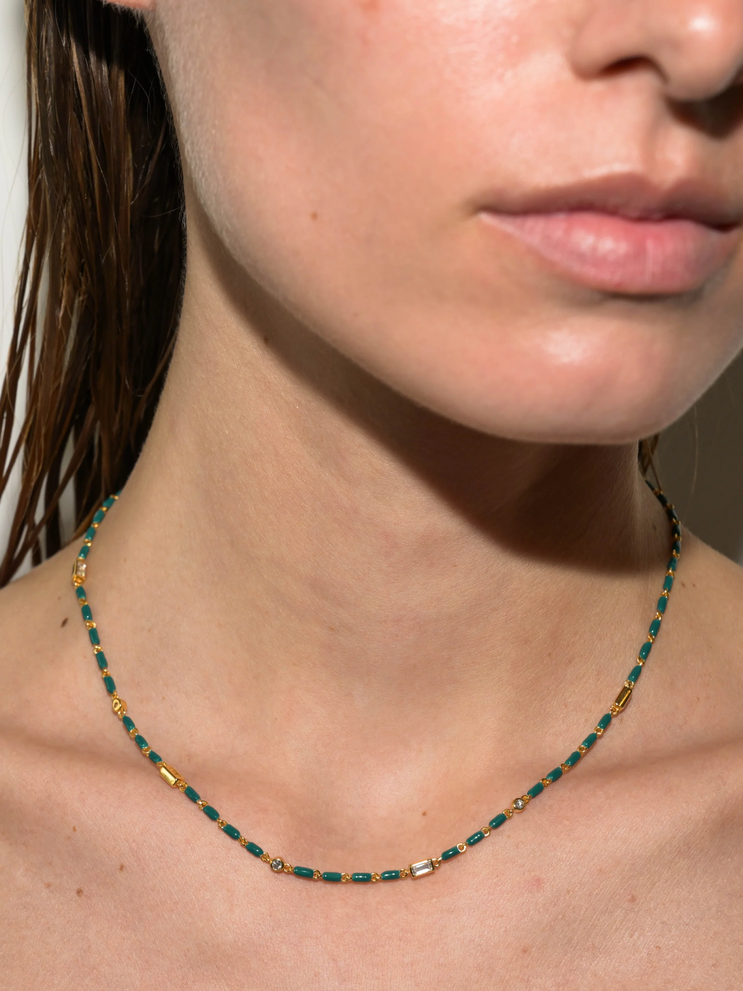 ENAMEL MOISSANITE NECKLACE IN SARCELLE, 18K GOLD VERMEIL - Image 3