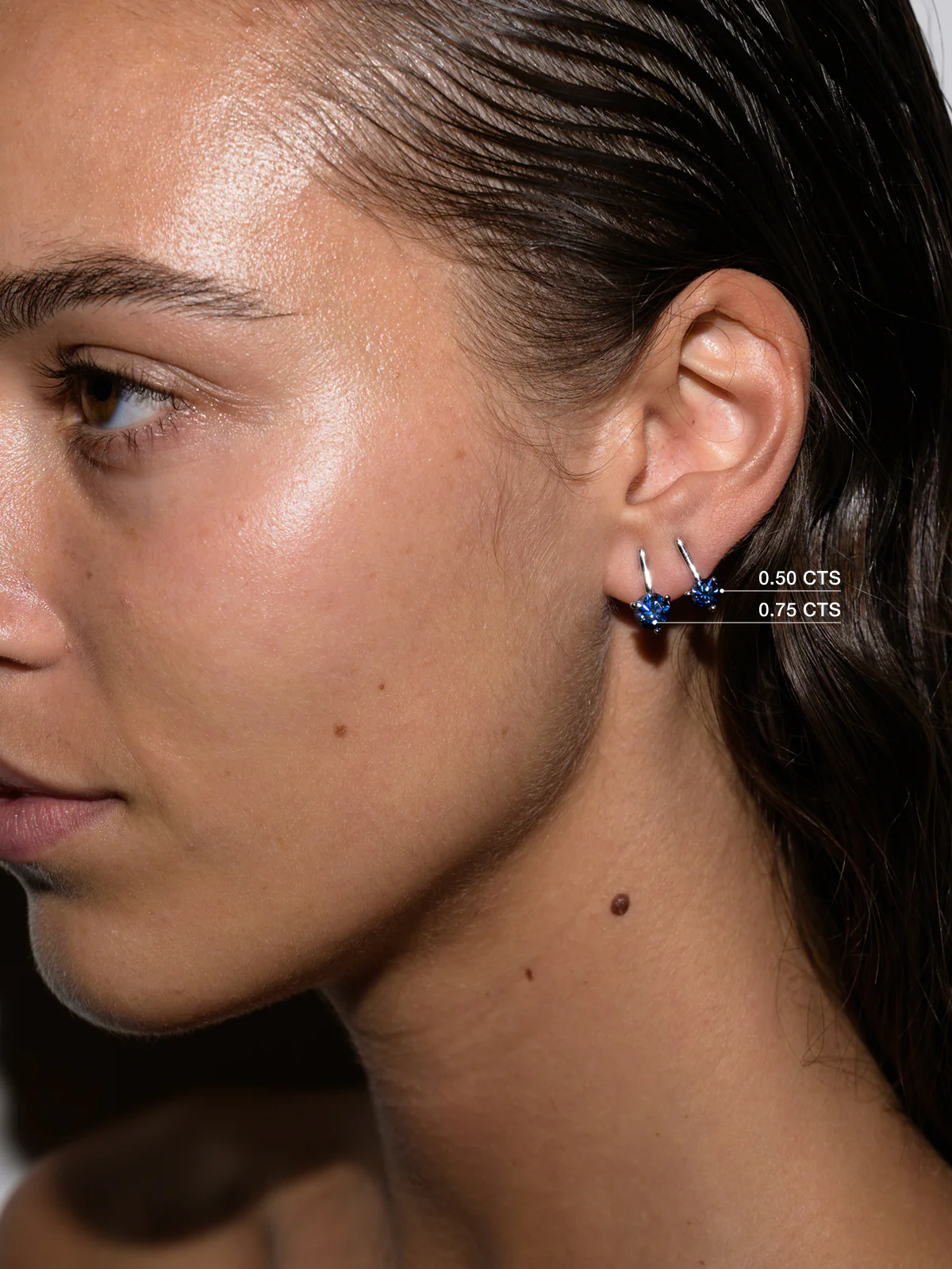 HENDRY ROUND-CUT BAR STUD EARRING IN SLATE BLUE MOISSANITE, STERLING SILVER - Image 3
