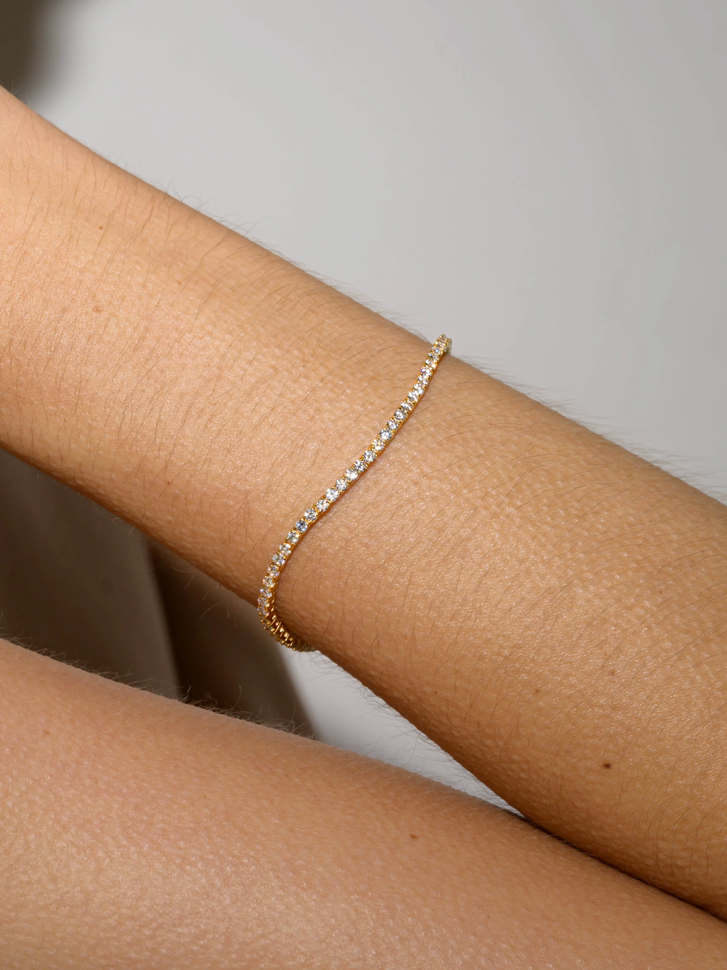 KATE RIVIÈRE BRACELET IN 2MM MOISSANITE, 18K GOLD VERMEIL - Image 3