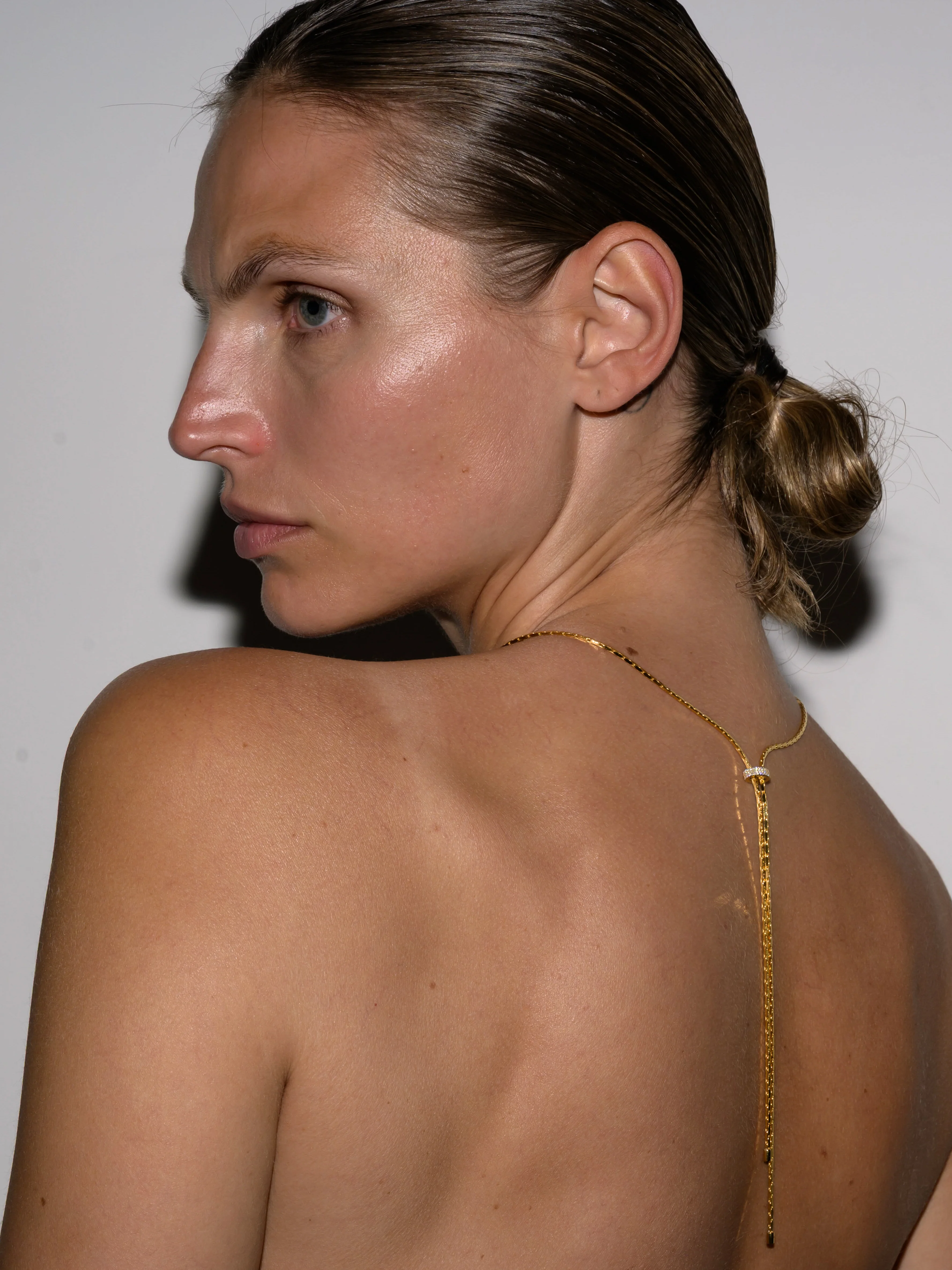 LINNEA LARIAT NECKLACE IN MOISSANITE, 18K GOLD VERMEIL - Image 5