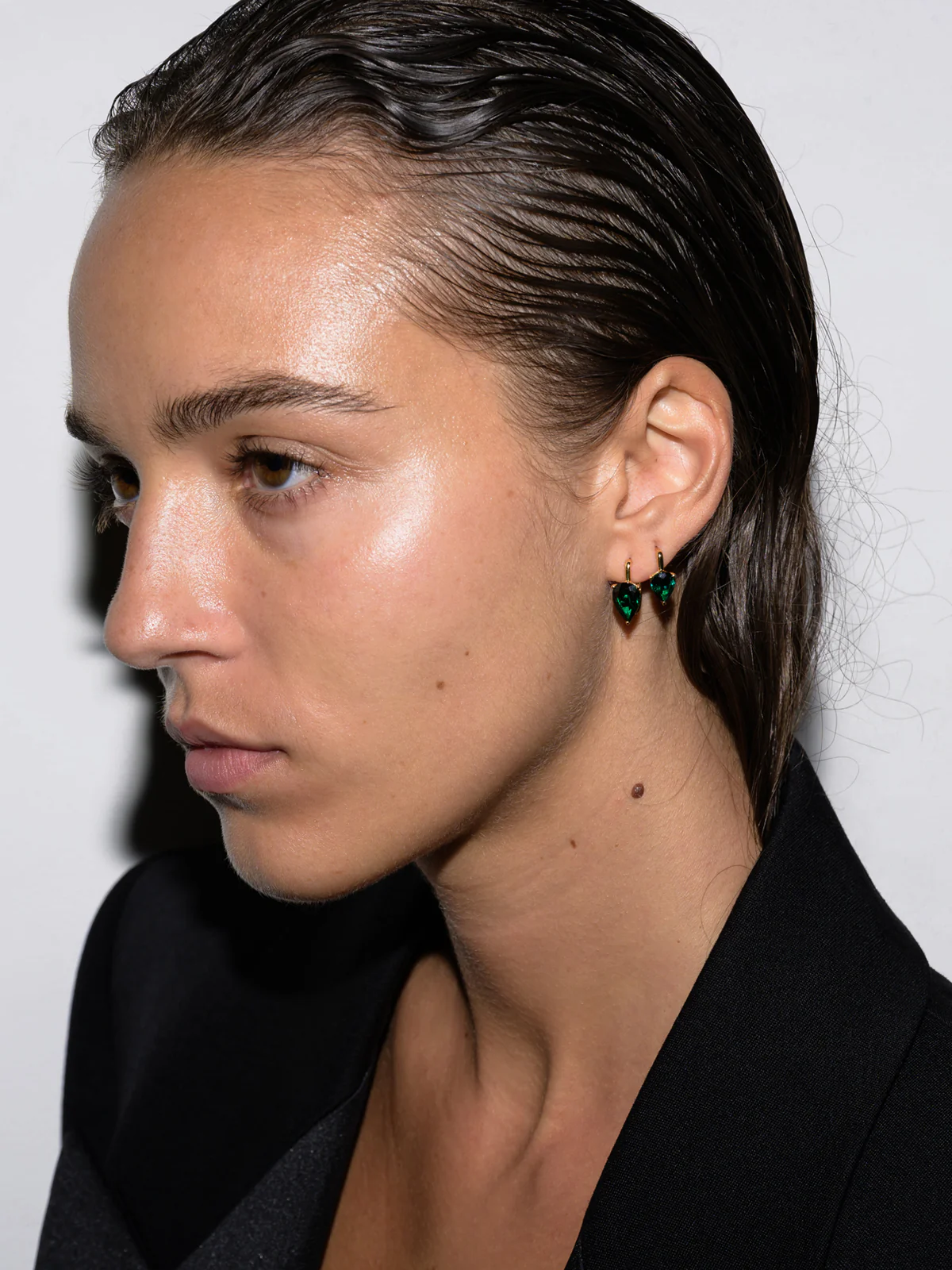 PORTER PEAR-CUT EARRINGS IN LAB EMERALD, STERLING SILVER - Image 5